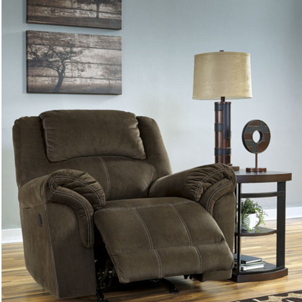 Quinnlyn Single Recliner : Coffee
